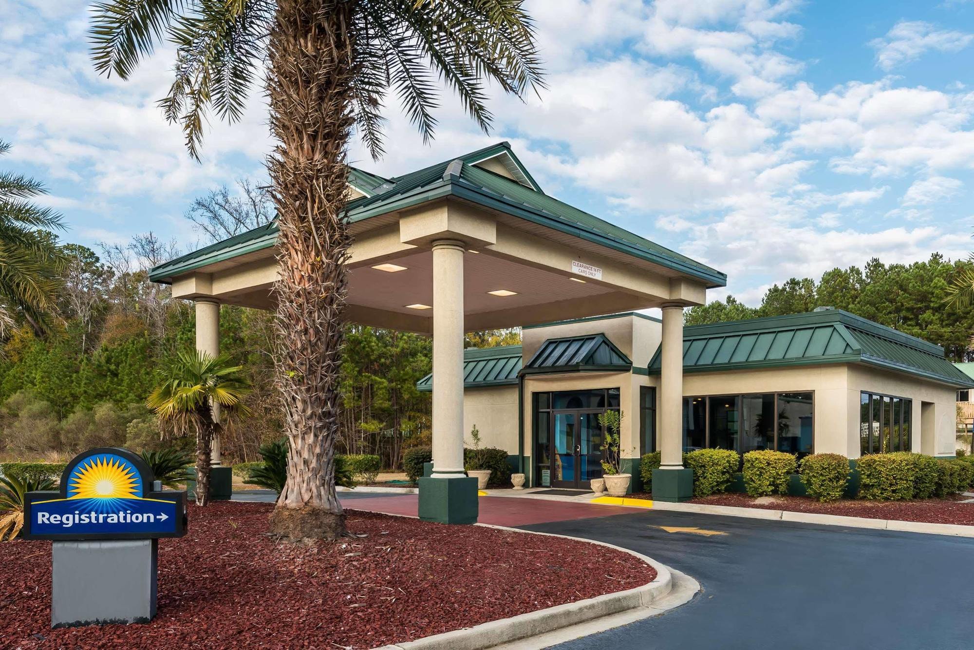 Days Inn By Wyndham Richmond Hill/Savannah Εξωτερικό φωτογραφία